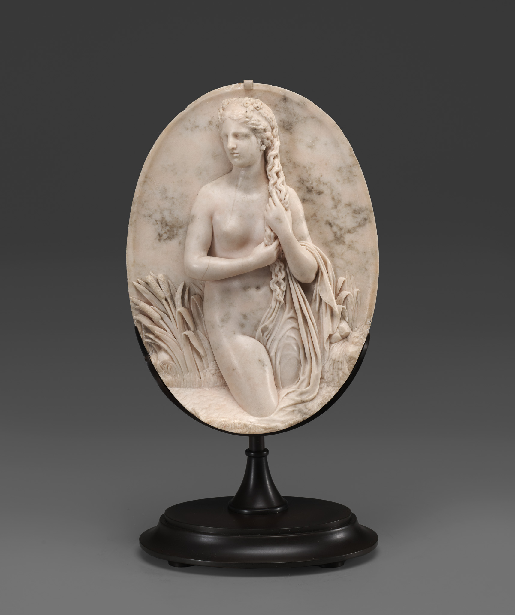 Venus Bathing Slider Image 2
